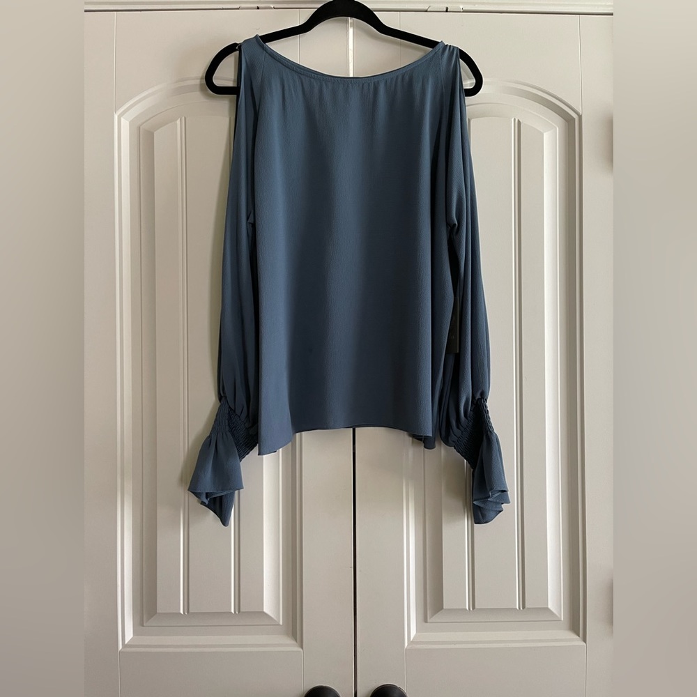 Vince Camuto Blouse size M